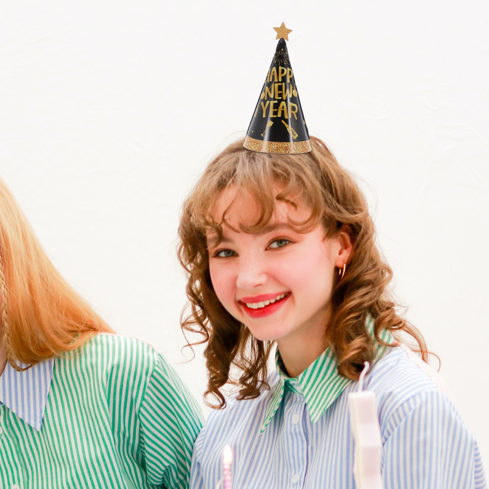 24 قطعة من قبعات حفلات رأس الس - مراجعة Party Hat Cone وسعره