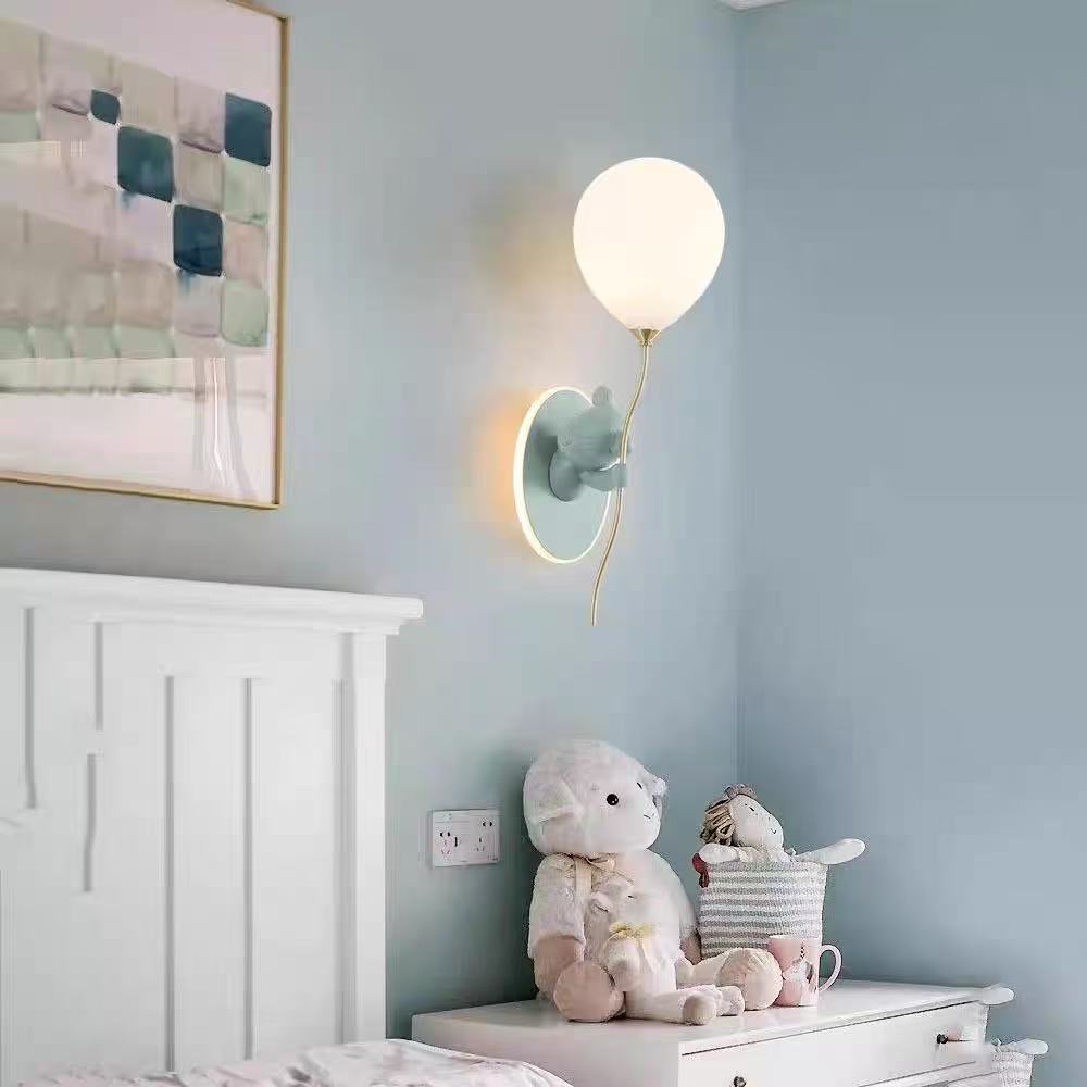 مصابيح حائط كرتونية إيطالية دا - مراجعة Led Balloon Light وسعره